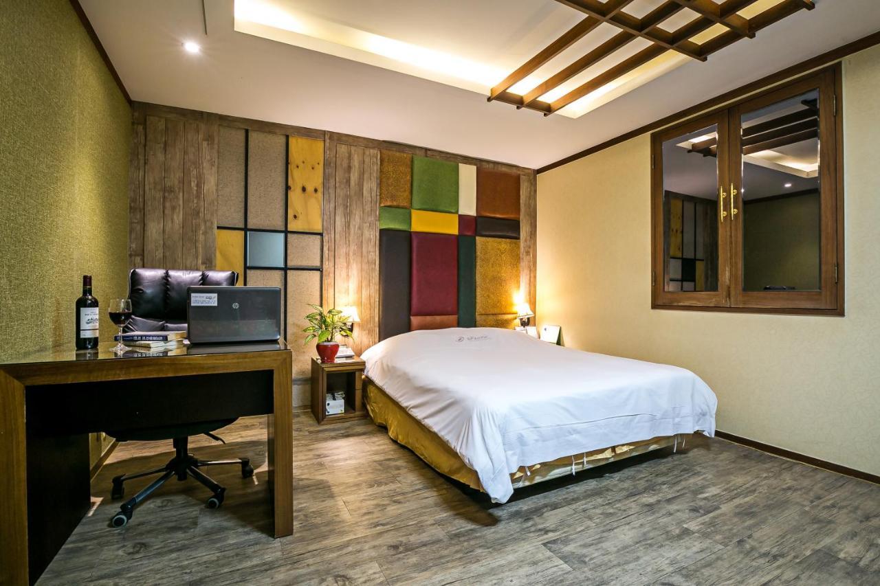 Fiore Hotel Gumi Eksteriør bilde